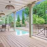 Maison St Tropez Dans Les Vignes