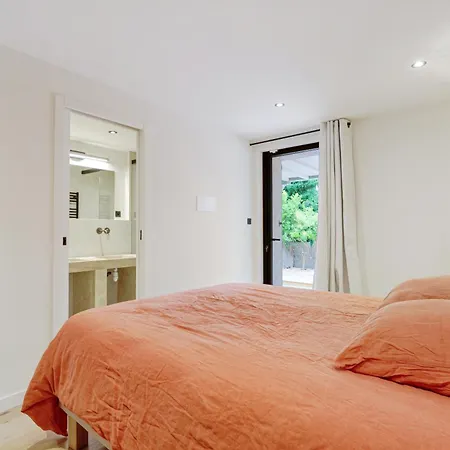 Maison St Tropez Dans Les Vignes * サントロペ